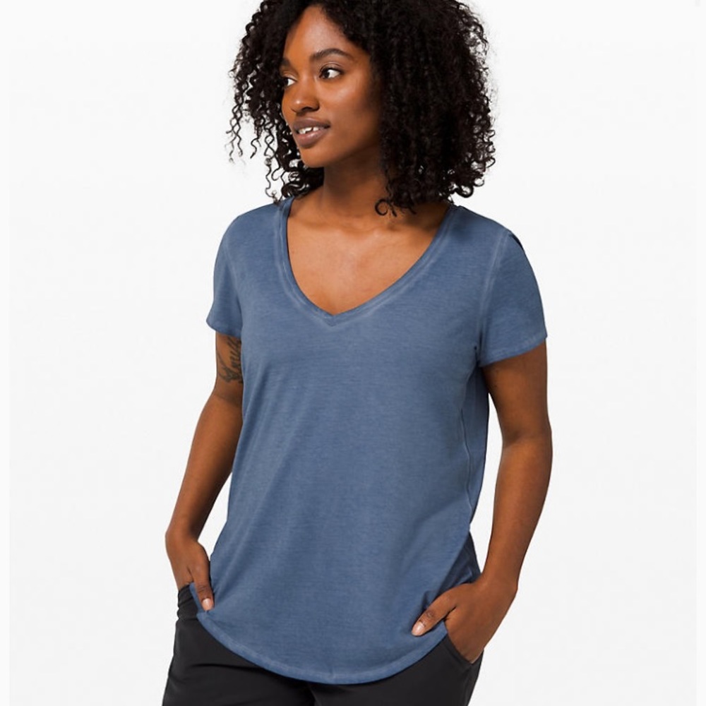 Lululemon NAVY V Neck Tee
